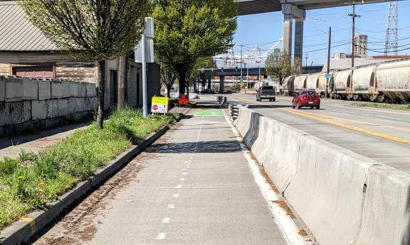A new two-way PBL closed a gap in the Duwamish Trail